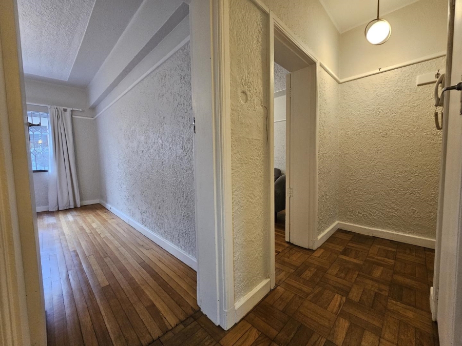To Let 1 Bedroom Property for Rent in Gardens Western Cape